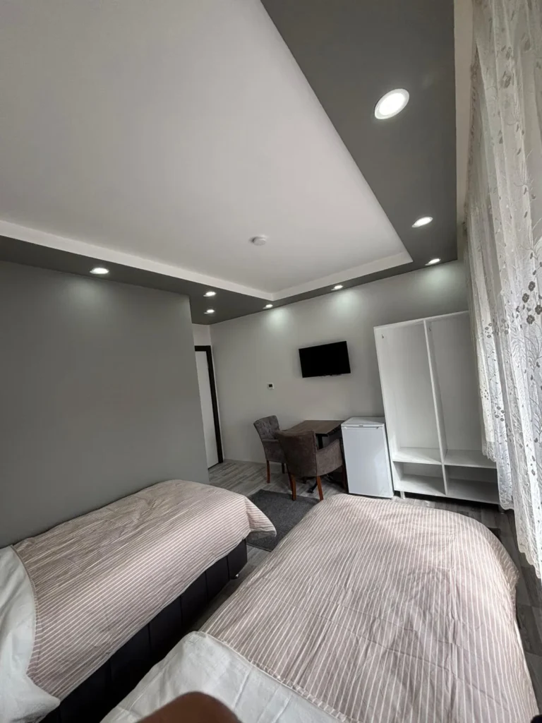 Erdem Otel modern yataklı oda düzenli ve konforlu iç görünüm Sivas Şarkışla