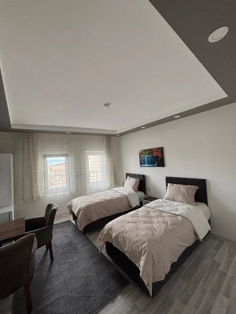 Erdem Otel iki yataklı geniş ve ferah oda modern görünüm Sivas Şarkışla