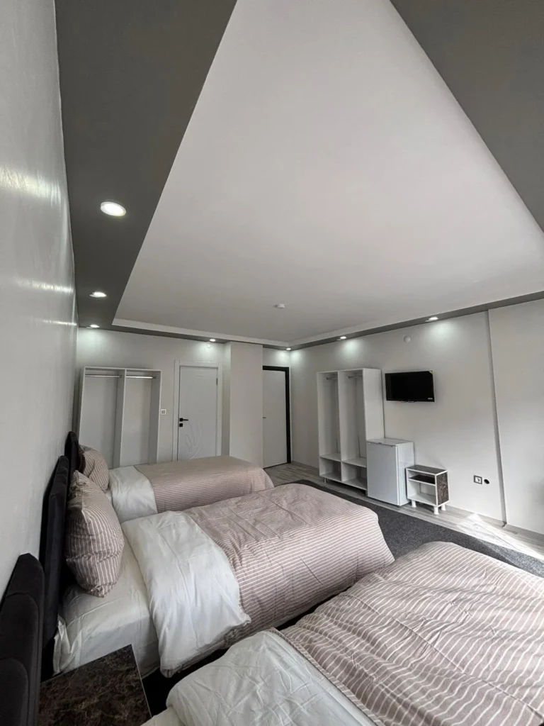 Erdem Otel geniş yataklı oda modern ve ferah iç görünüm Sivas Şarkışla