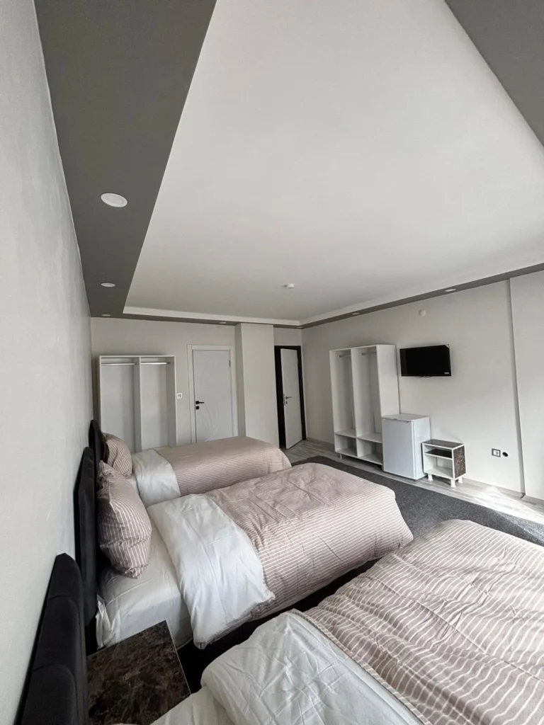 Erdem Otel konforlu çift kişilik yataklı oda modern tasarım Sivas Şarkışla